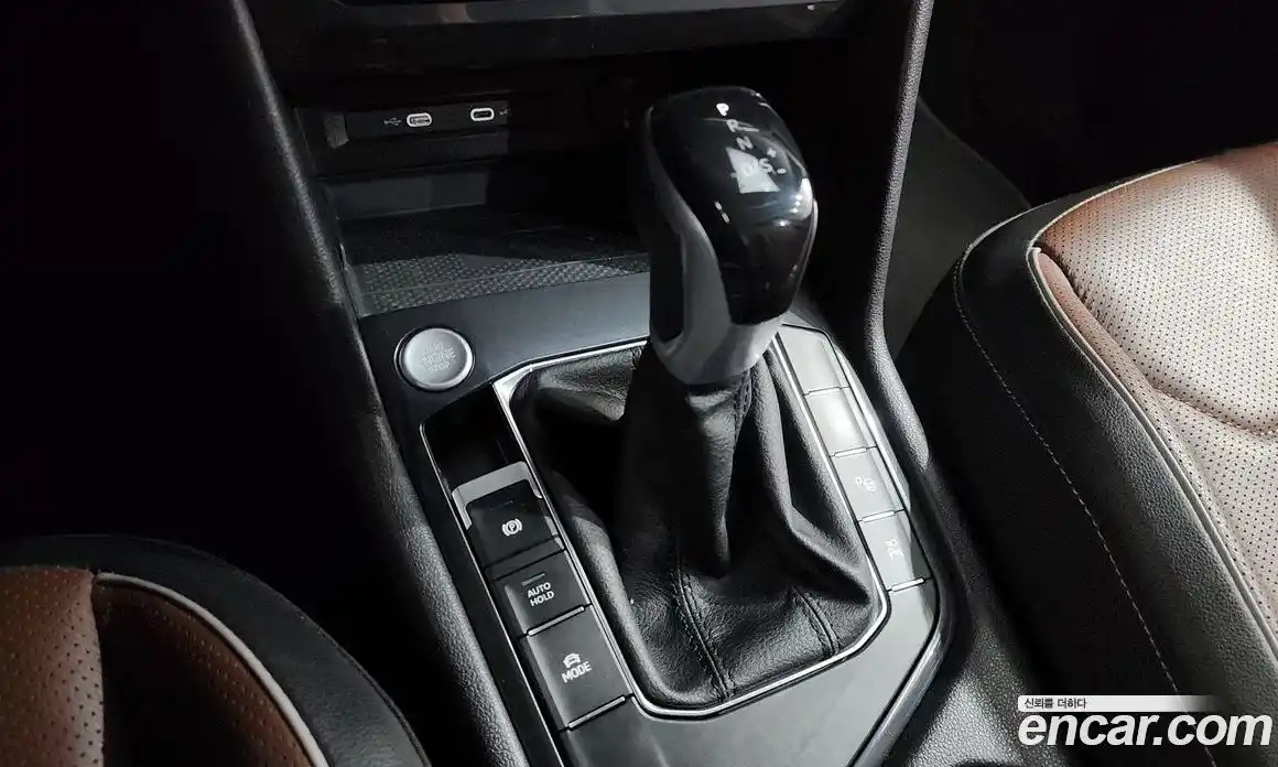 Volkswagen Tiguan 2022 2.0 автомат (гидро), фото 12
