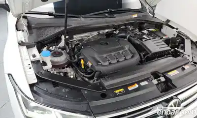Volkswagen Tiguan 2022 2.0 автомат (гидро), миниатюра 6