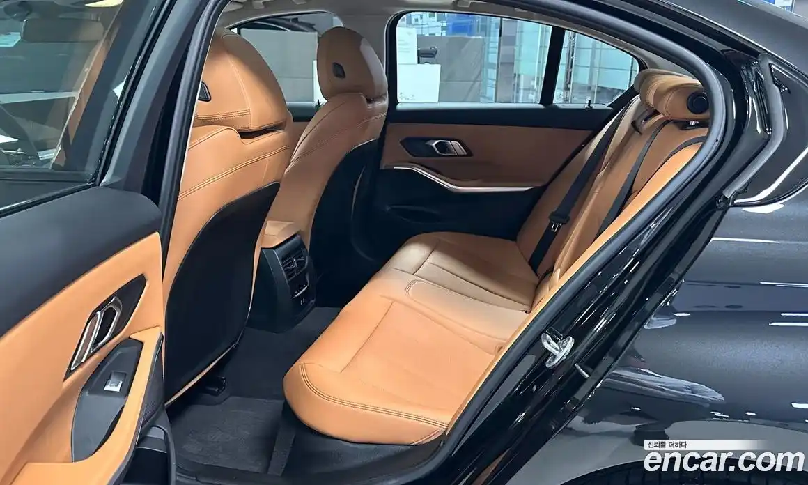 BMW 3 серия 2025 2.0 автомат (гидро), фото 11