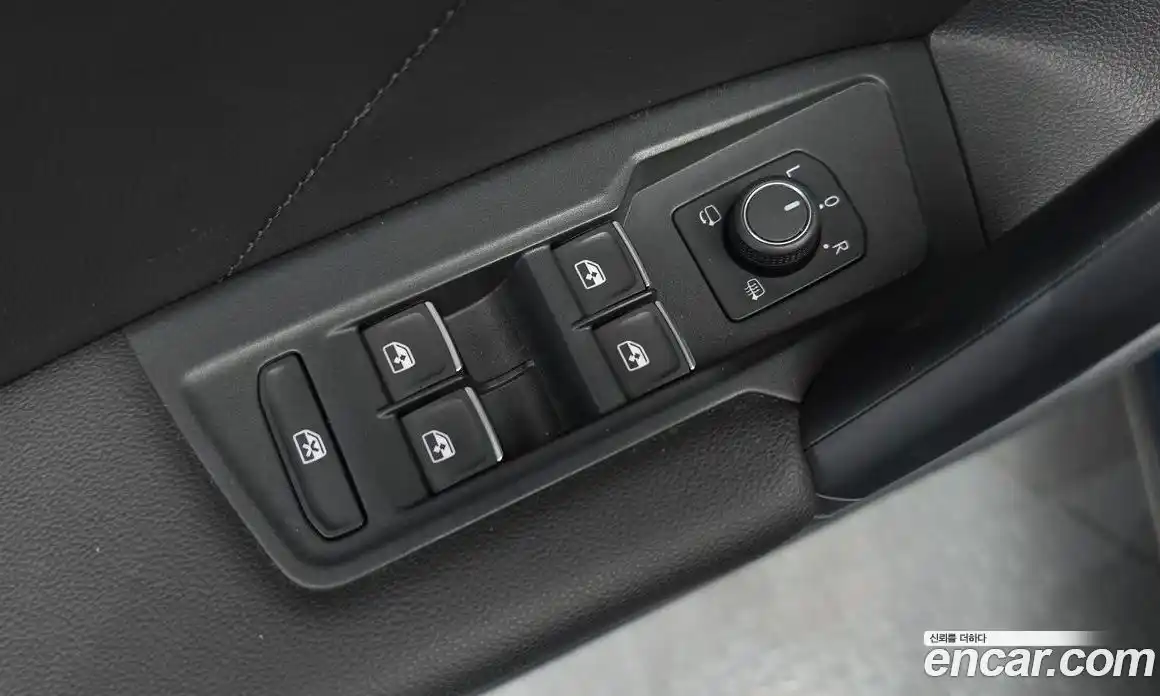 Volkswagen Tiguan 2021 2.0 автомат (гидро), фото 24