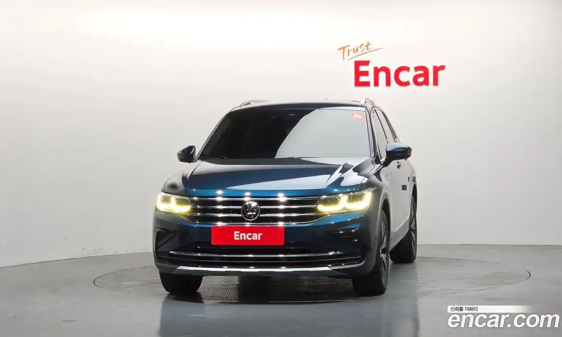 Volkswagen Tiguan 2021 2.0 автомат (гидро), фото 3