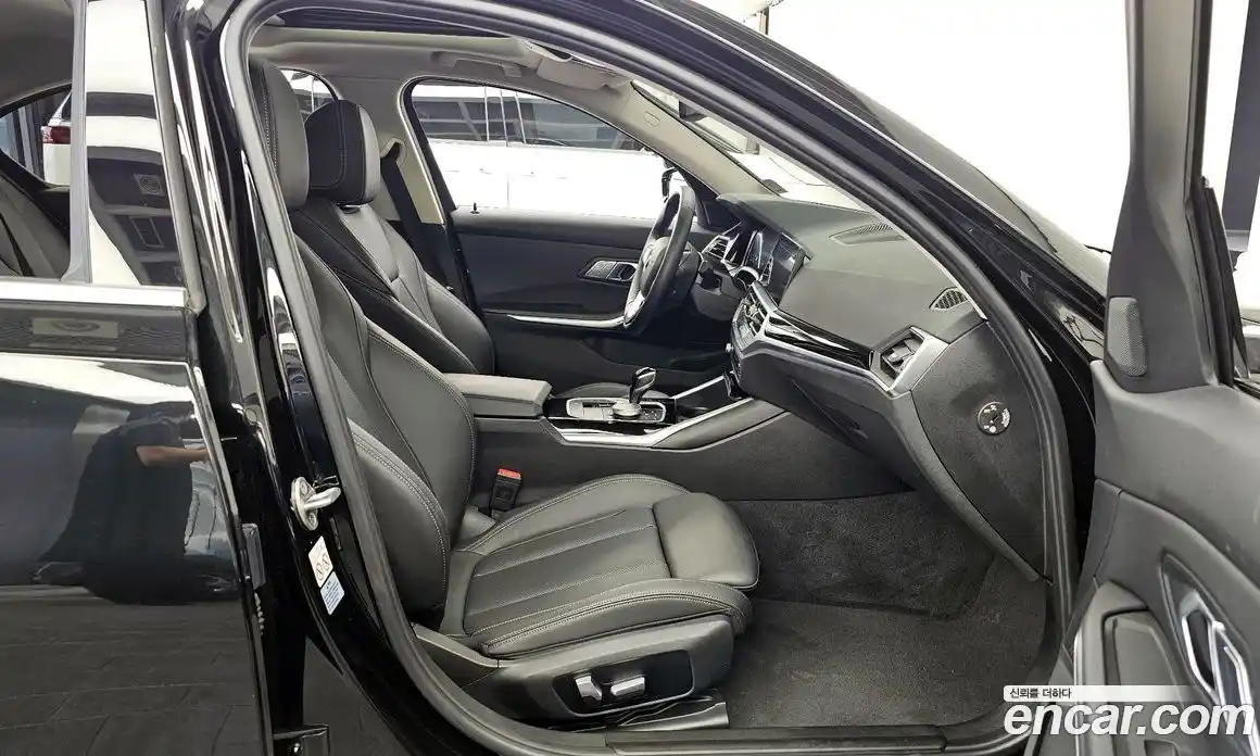 BMW 3 серия 2021 2.0 автомат (гидро), фото 17