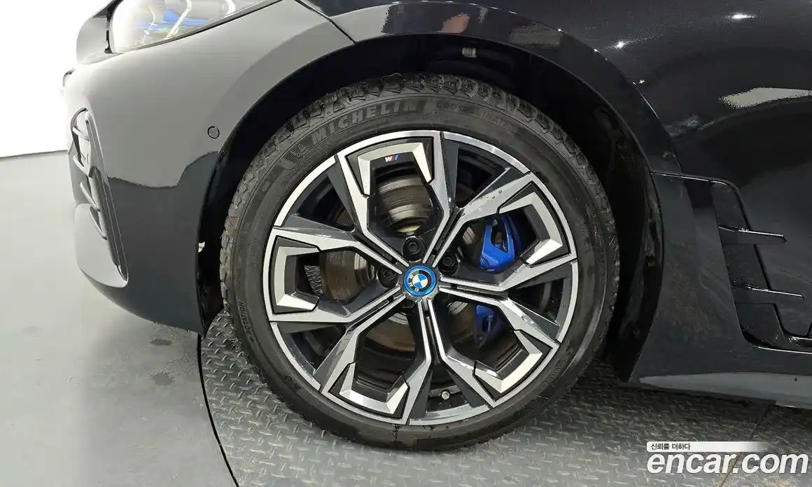 BMW i4 2024 0.2 автомат (гидро), фото 4
