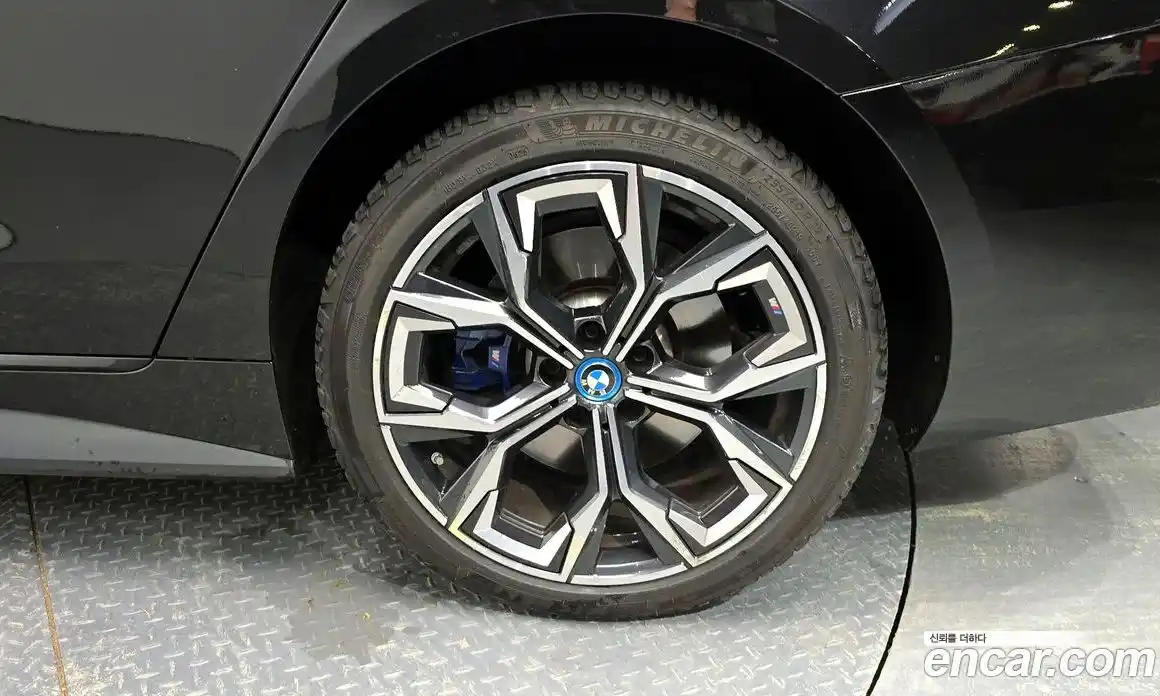 BMW i4 2024 0.2 автомат (гидро), фото 6