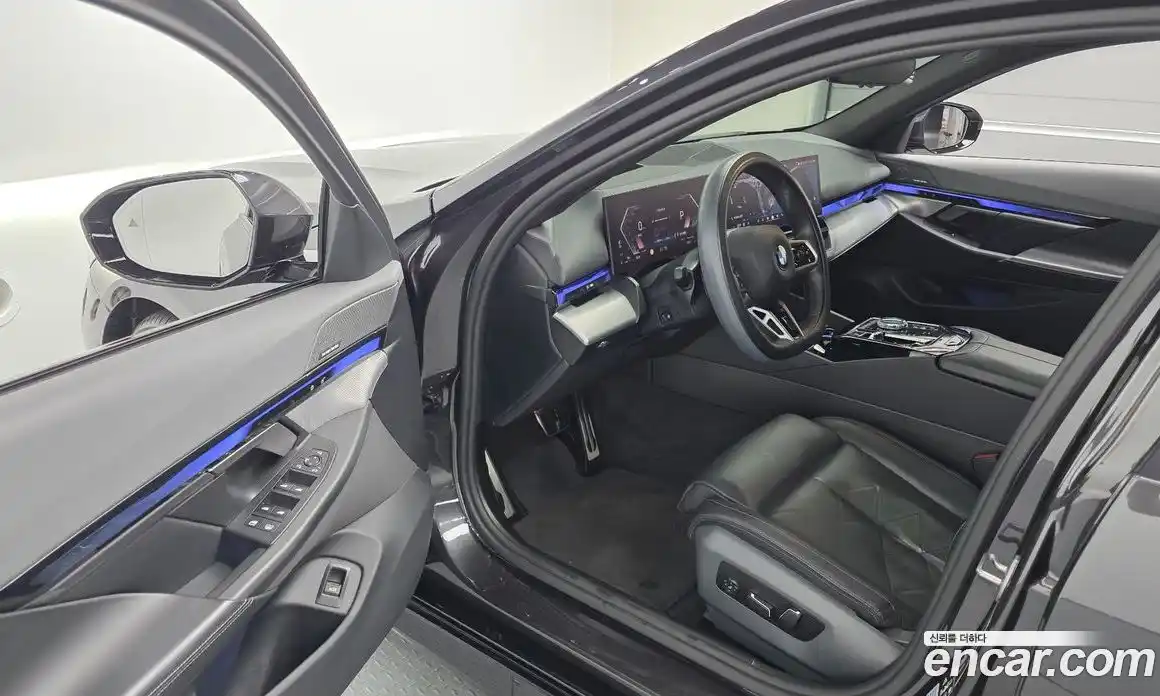 BMW 5 серия 2023 2.0 автомат (гидро), фото 13