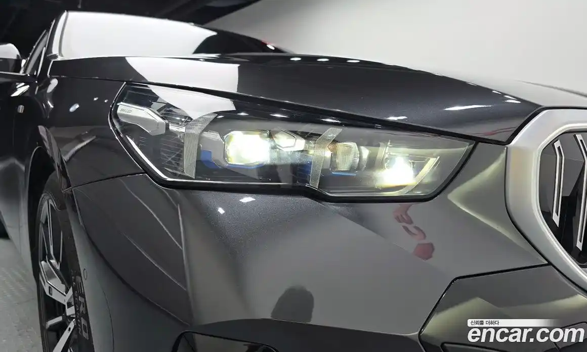 BMW 5 серия 2023 2.0 автомат (гидро), фото 8