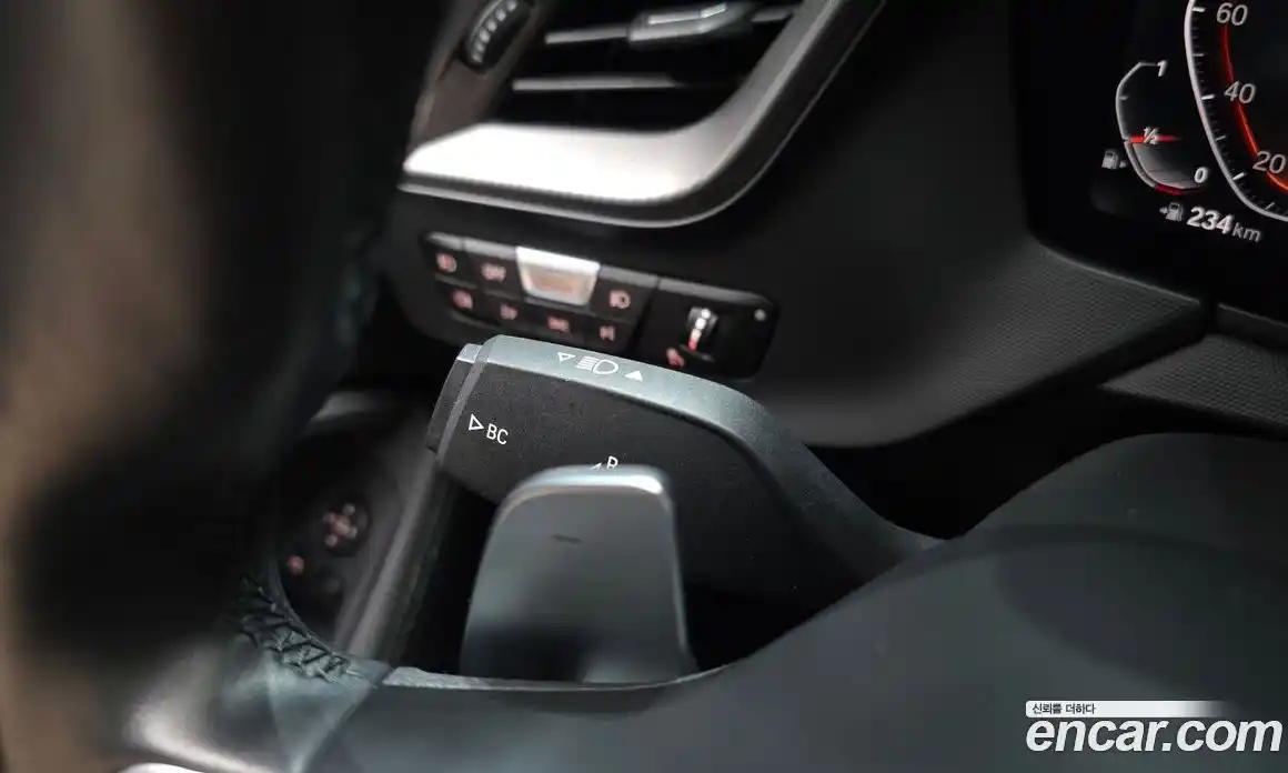 BMW 1 серия 2022 2.0 автомат (гидро), фото 25