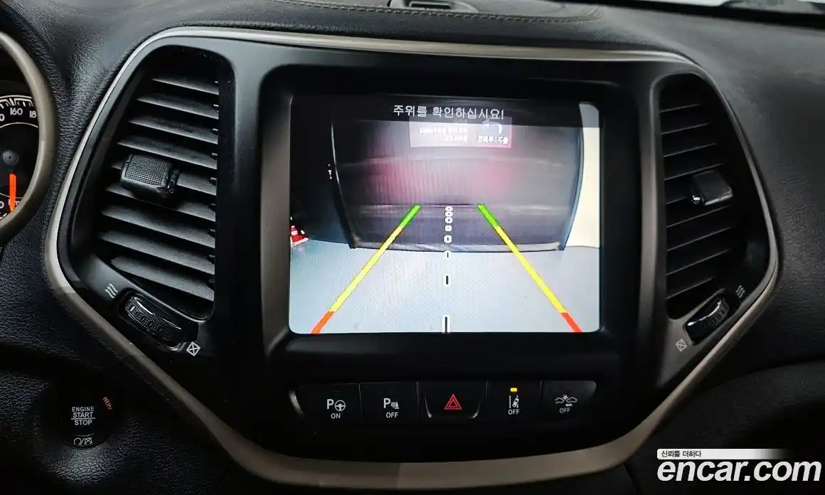 Jeep Cherokee 2016 2.4 автомат (гидро), фото 14