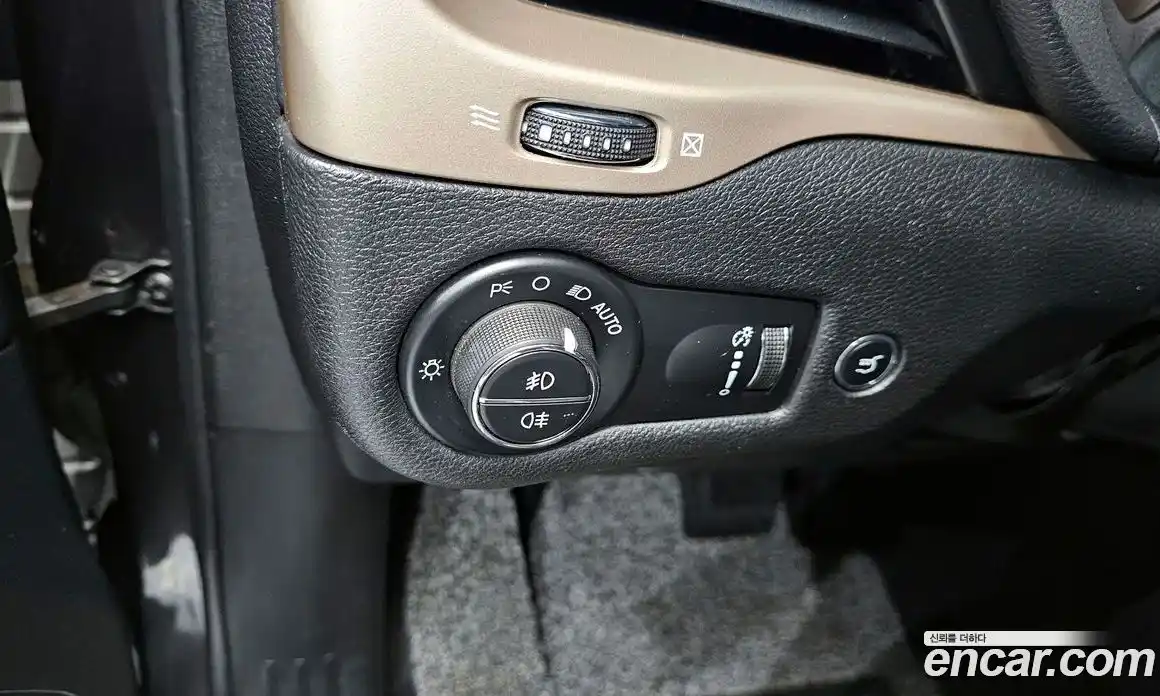 Jeep Cherokee 2016 2.4 автомат (гидро), фото 16