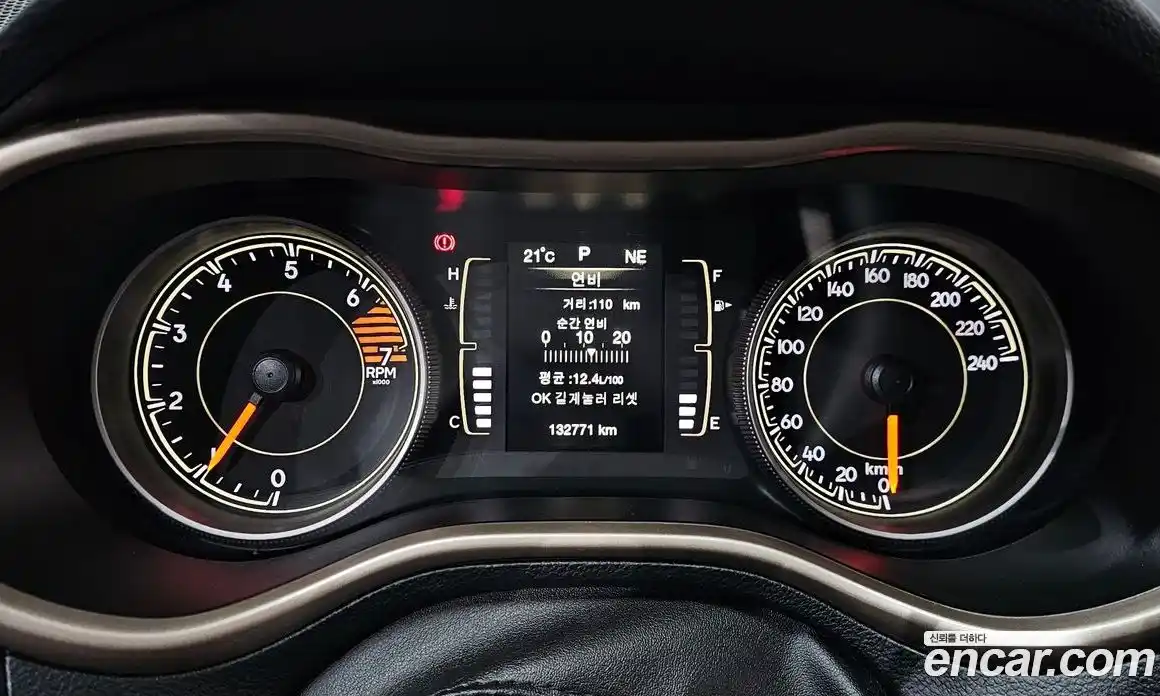 Jeep Cherokee 2016 2.4 автомат (гидро), фото 8