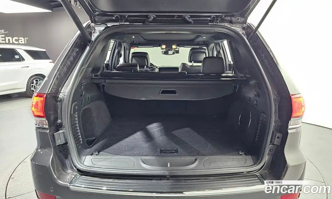 Jeep Cherokee 2021 3.6 автомат (гидро), фото 22