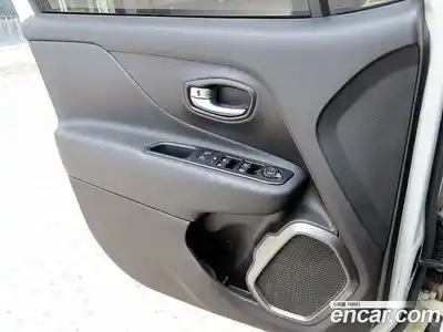 Jeep Renegade 2020 1.6 автомат (гидро), миниатюра 11