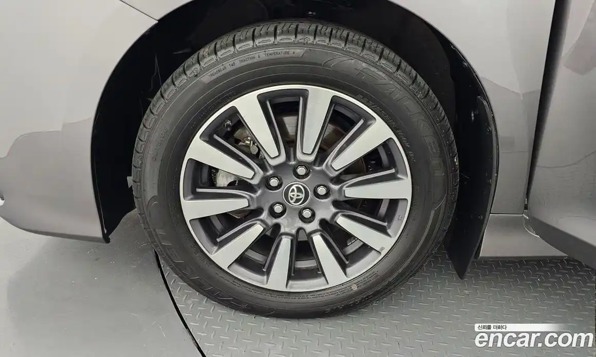 Toyota Sienna 2018 3.5 гидро, фото 5