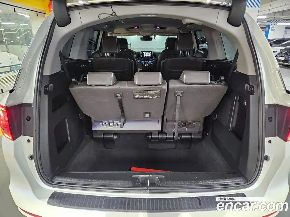 Honda Odyssey 2022 3.5 автомат (гидро), фото 19