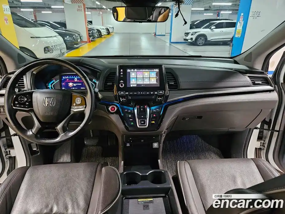 Honda Odyssey 2022 3.5 автомат (гидро), фото 7