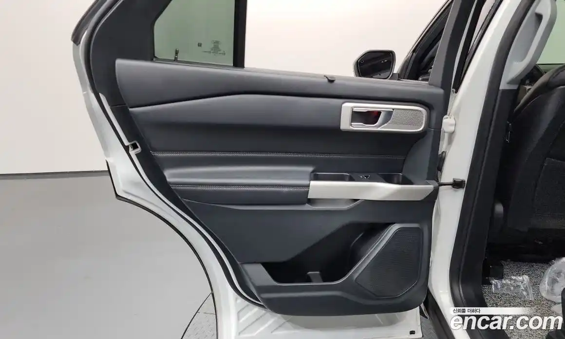 Ford Explorer 2020 2.3 автомат (гидро), фото 15