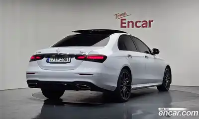 Mercedes-Benz E-Class 2023 2.0 автомат (гидро), миниатюра 2