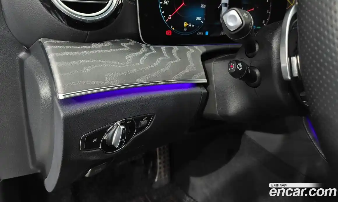 Mercedes-Benz E-Class 2023 2.0 автомат (гидро), фото 27