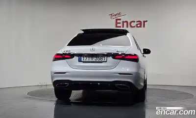 Mercedes-Benz E-Class 2023 2.0 автомат (гидро), миниатюра 4