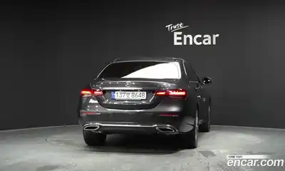 Mercedes-Benz E-Class 2023 2.0 автомат (гидро), миниатюра 4