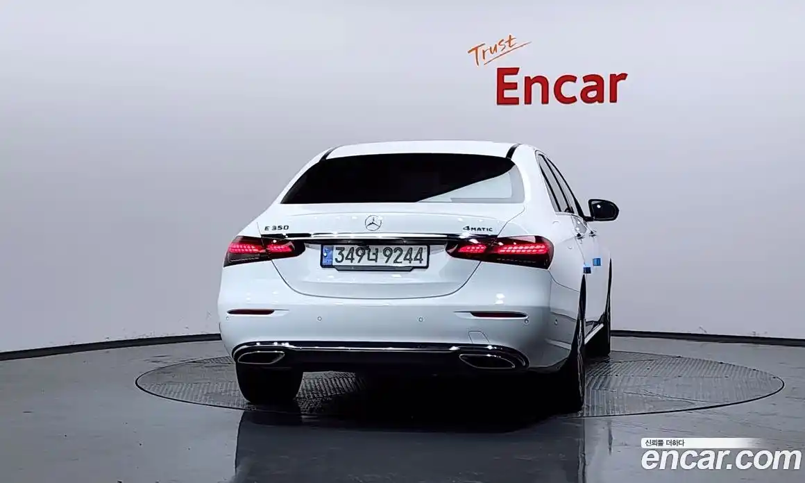 Mercedes-Benz E-Class 2021 2.0 автомат (гидро), фото 4
