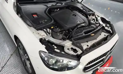 Mercedes-Benz E-Class 2021 2.0 автомат (гидро), миниатюра 6