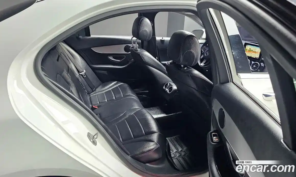 Mercedes-Benz C-Class 2017 2.0 автомат (гидро), фото 12