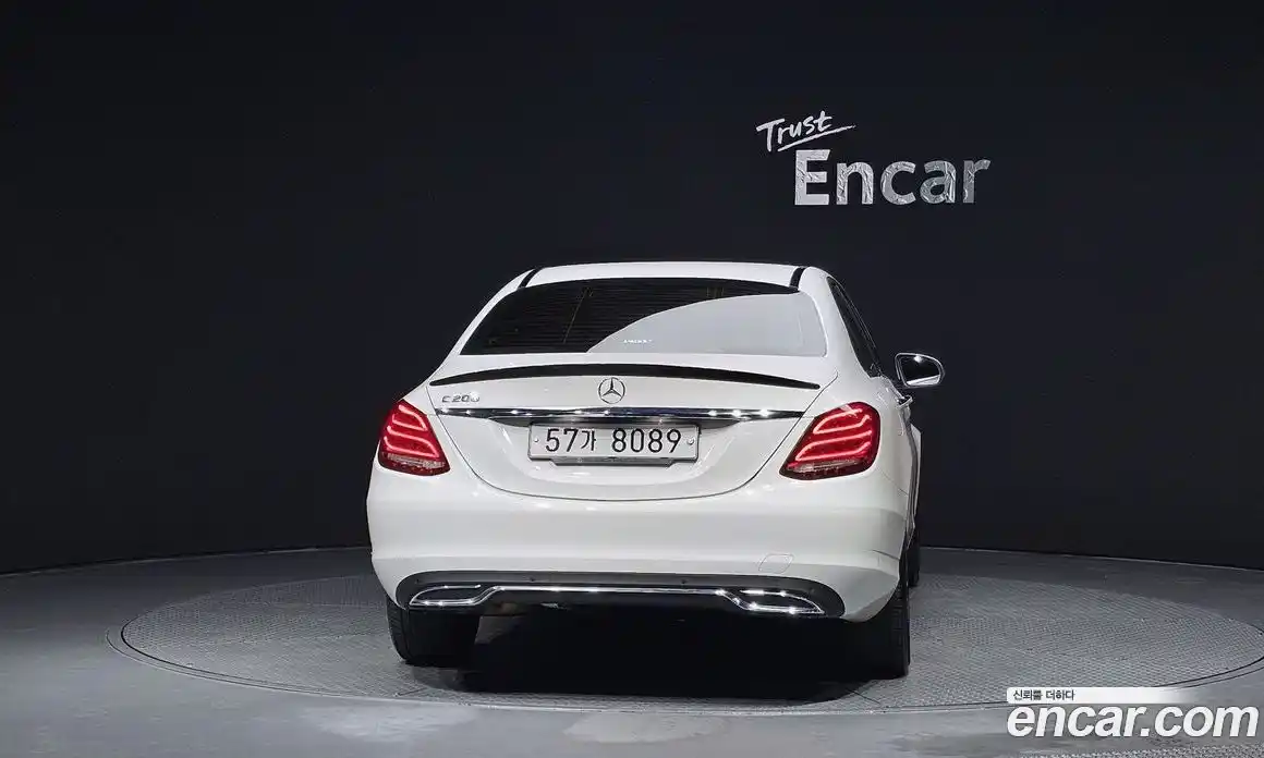 Mercedes-Benz C-Class 2017 2.0 автомат (гидро), фото 4