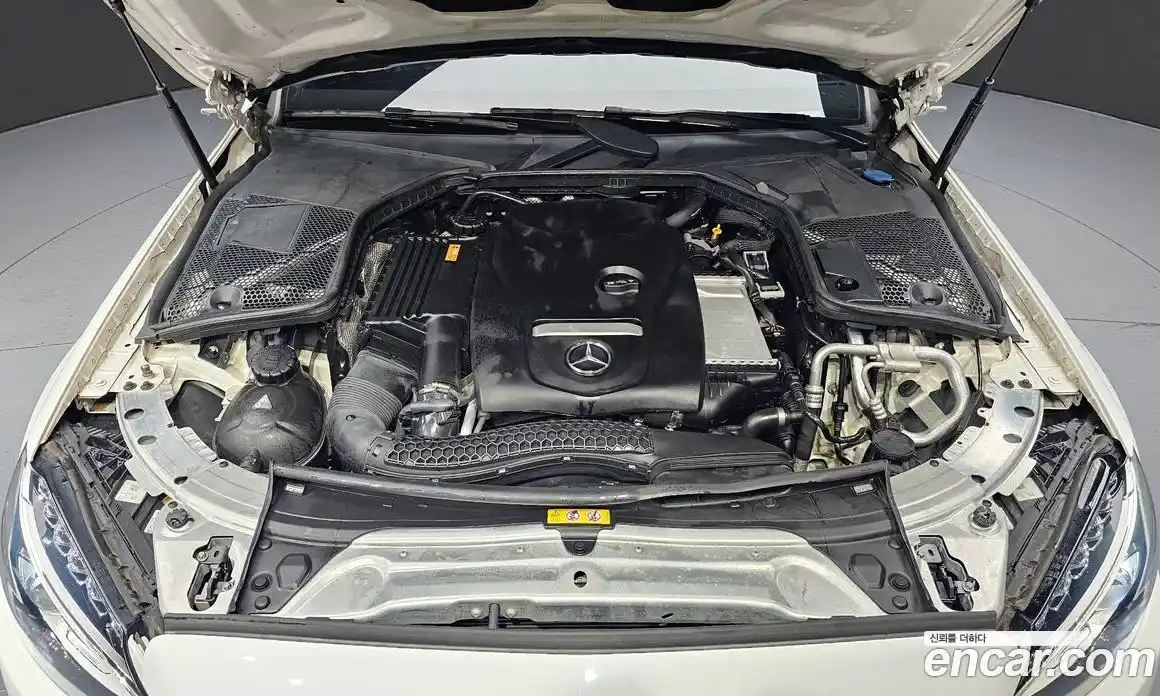 Mercedes-Benz C-Class 2017 2.0 автомат (гидро), фото 6