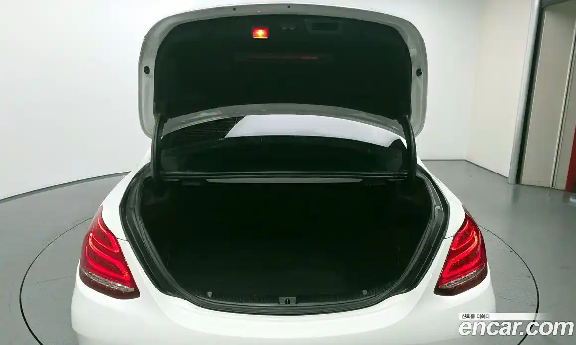 Mercedes-Benz C-Class 2016 2.0 автомат (гидро), фото 20