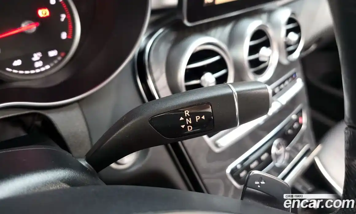 Mercedes-Benz C-Class 2016 2.0 автомат (гидро), фото 9