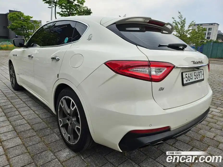 Maserati Levante 2019 3.0 гидро, фото 7