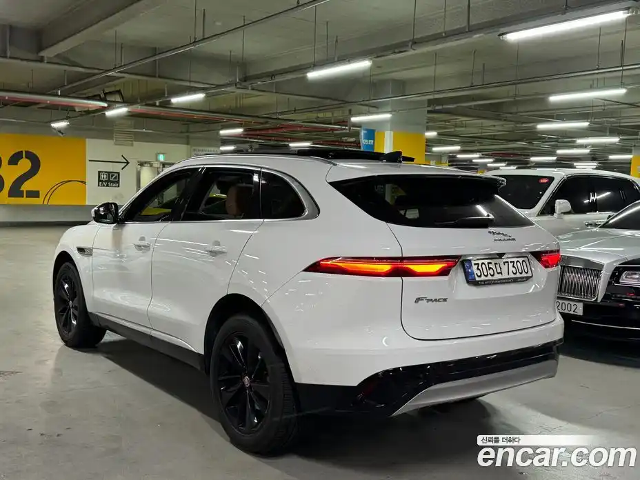 Jaguar F-Pace 2022 2.0 гидро, фото 4