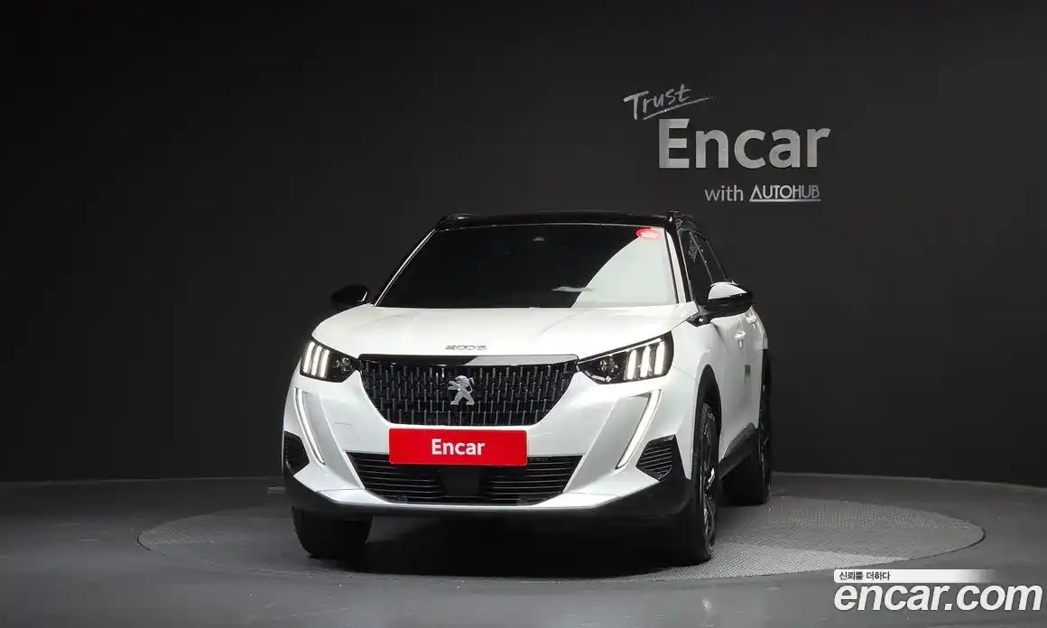 Peugeot 2008 2023 1.5 автомат (гидро), фото 3