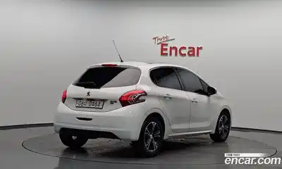 Peugeot 208 2015 1.6 автомат (робот), миниатюра 2