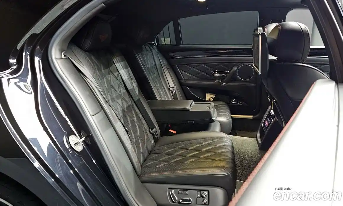 Bentley Flying Spur 2015 4.0 гидро, фото 11