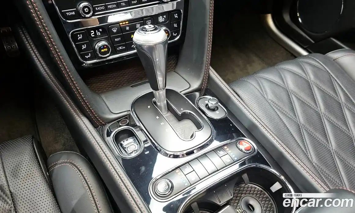 Bentley Flying Spur 2015 4.0 гидро, фото 9