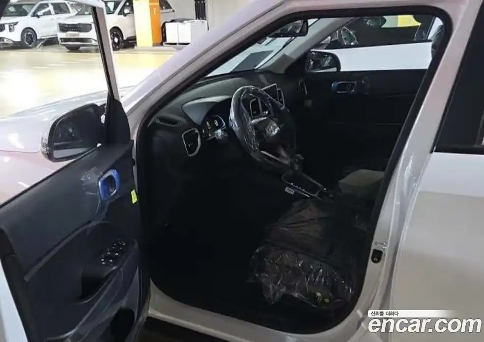 Hyundai Venue 2026 1.6 автомат (гидро), фото 4