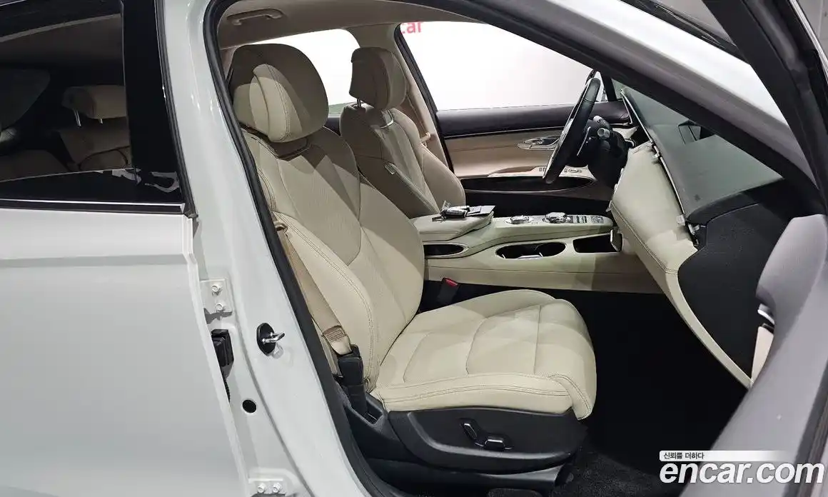 Genesis GV70 2022 2.5 автомат (гидро), фото 10