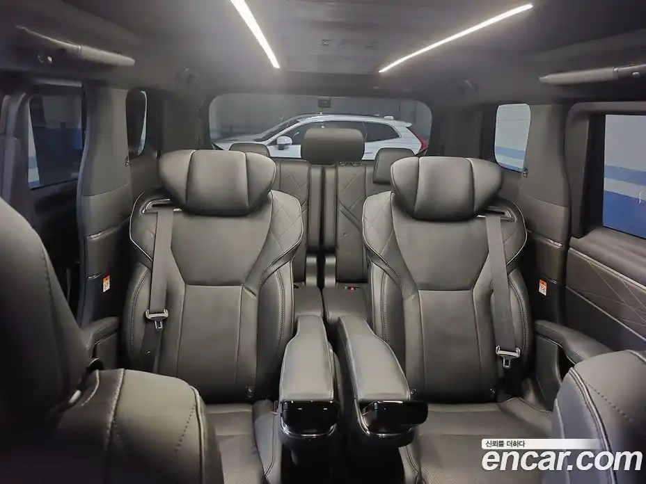 Toyota Alphard 2025 2.5 вариатор, фото 5