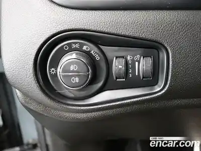 Jeep Renegade 2017 2.0 автомат (гидро), миниатюра 11