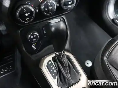 Jeep Renegade 2017 2.0 автомат (гидро), миниатюра 8