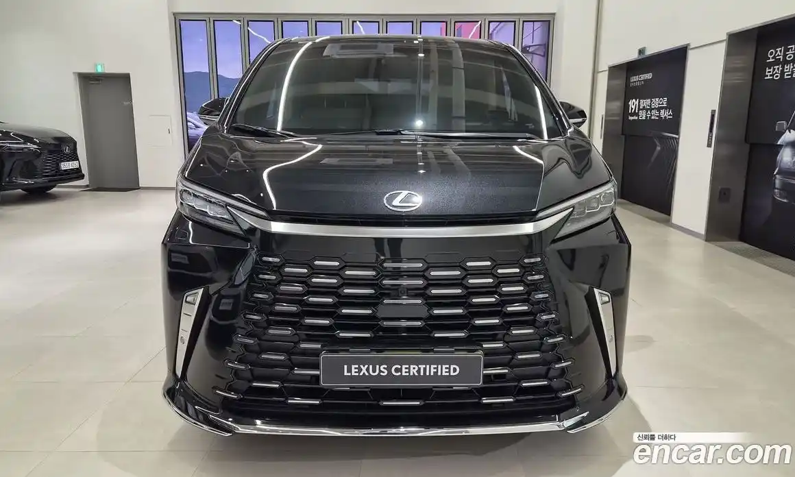 Lexus LM 2025 2.4 гидро, фото 3