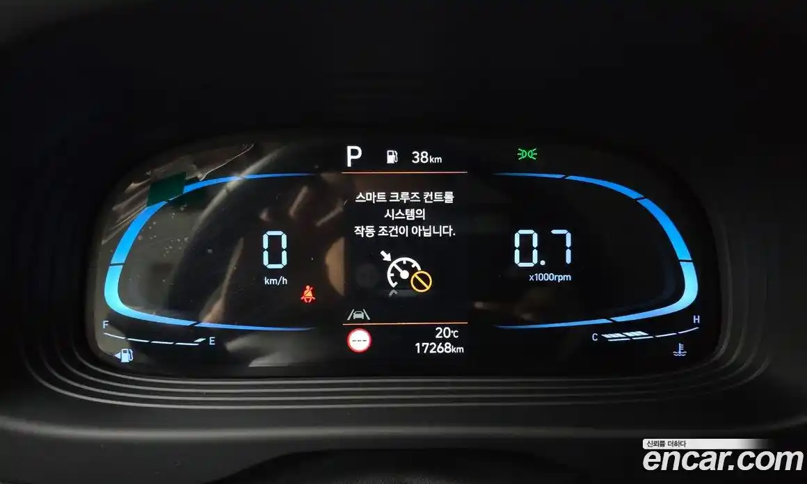 Hyundai Venue 2023 1.6 автомат (гидро), фото 11
