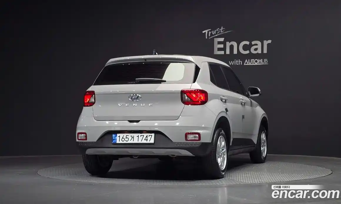 Hyundai Venue 2023 1.6 автомат (гидро), фото 4