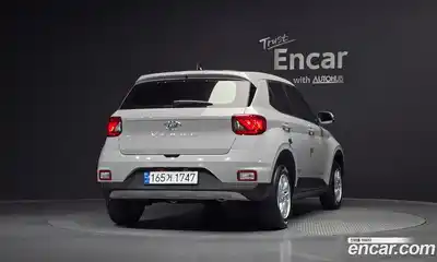 Hyundai Venue 2023 1.6 автомат (гидро), миниатюра 4