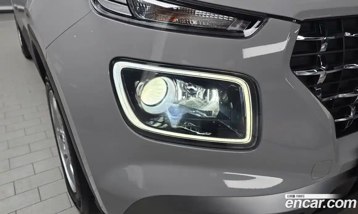 Hyundai Venue 2023 1.6 автомат (гидро), фото 8