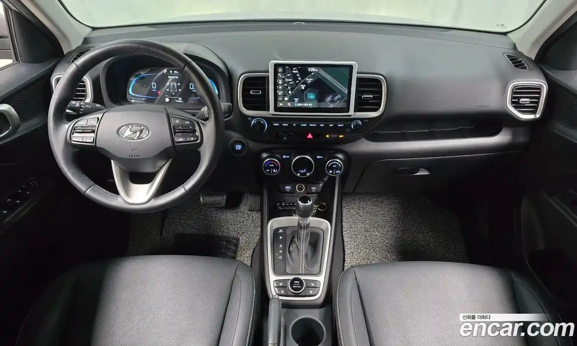 Hyundai Venue 2023 1.6 автомат (гидро), фото 10