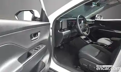 Hyundai Kona 2025 1.6 автомат (гидро), миниатюра 11