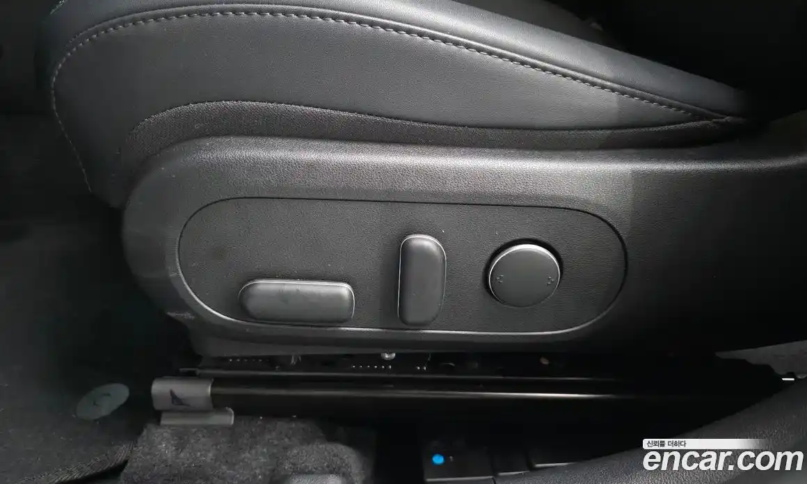 Hyundai Kona 2025 1.6 автомат (гидро), фото 17